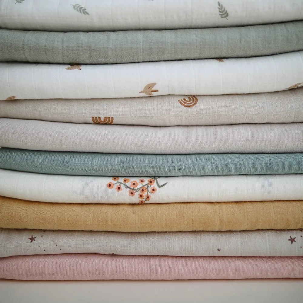 Mushie Swaddle Blush